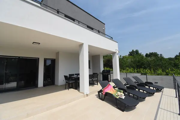 Tara Oasis Medulin